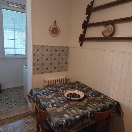 Beachfront With Terrace, Lido, Venice Apartmán